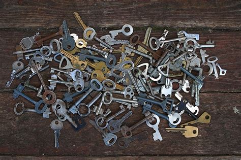 type of metal house keys are made from|can old keys be recycled.